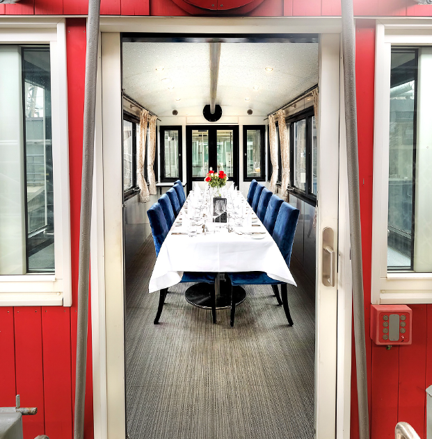 Waggon "the Table" für 2 bis zu 11 Personen